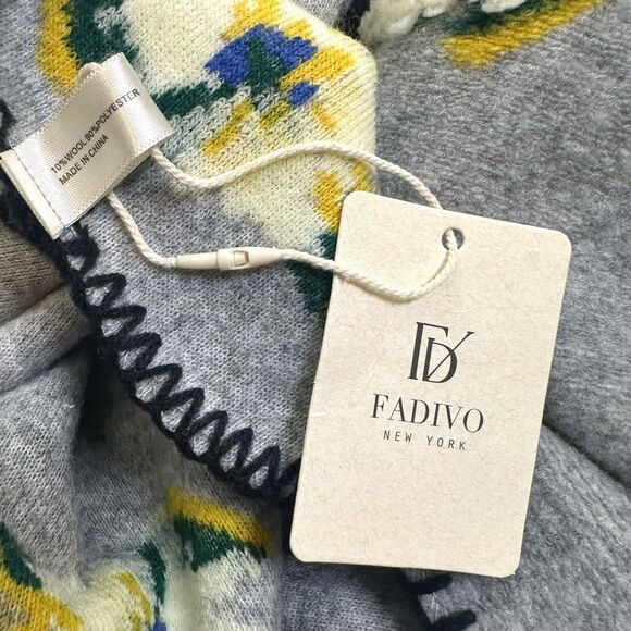 Fadivo Gray Floral 3D Raised Texture Poncho - One Size - Picture 7 of 7